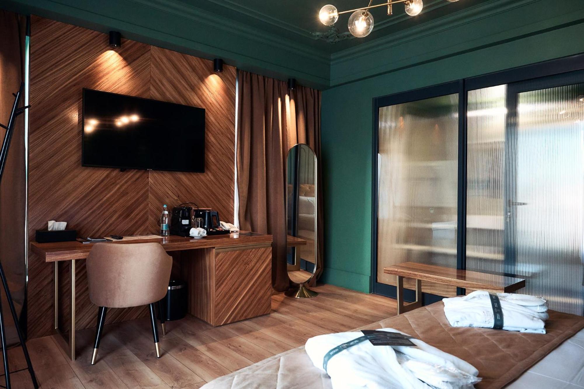 Hotel Viena Satu Mare Luaran gambar